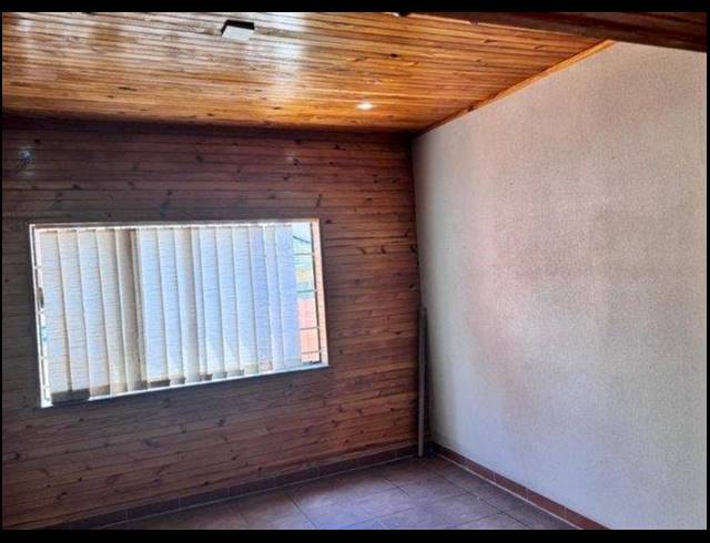 3 BEDROOM HOUSE FOR SALE IN CROYDON